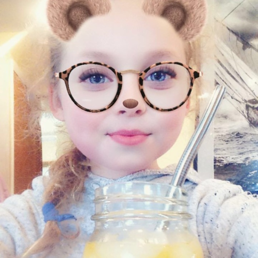 Meet your Posher, Rose